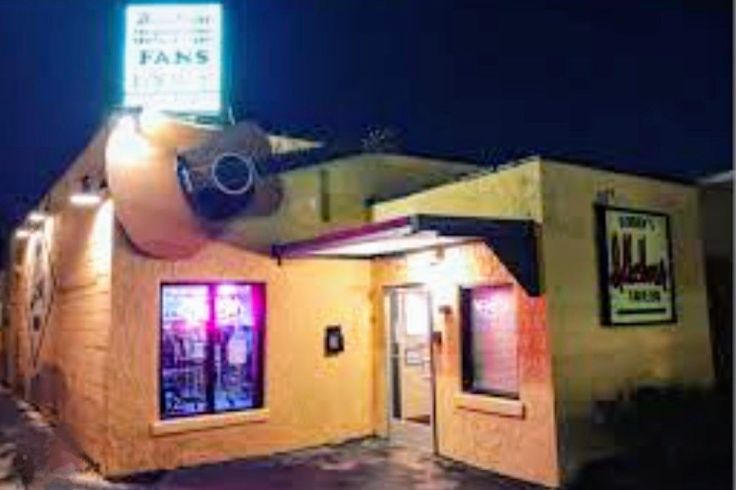 Exterior of Bobby's Idle Hour bar